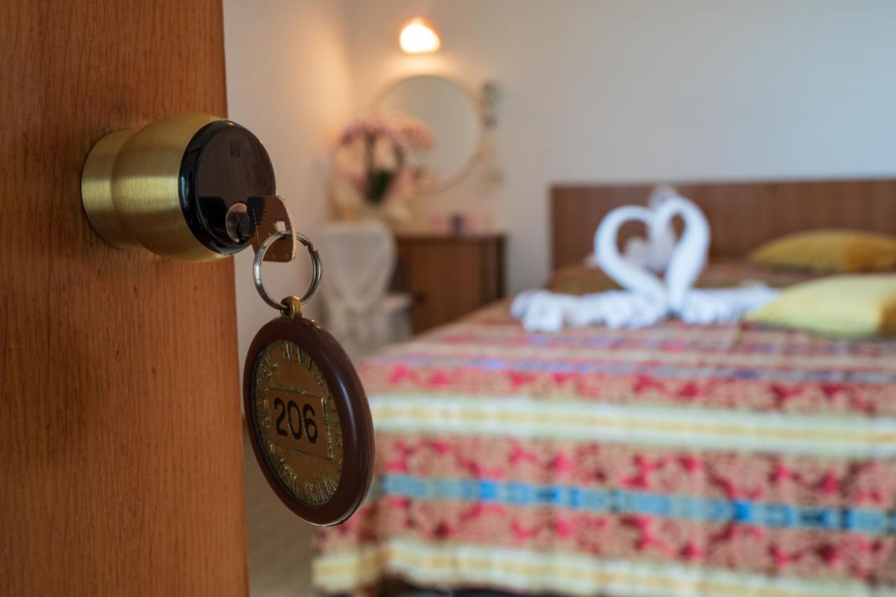 Hotel Majestic Bellaria-Igea Marina Bagian luar foto