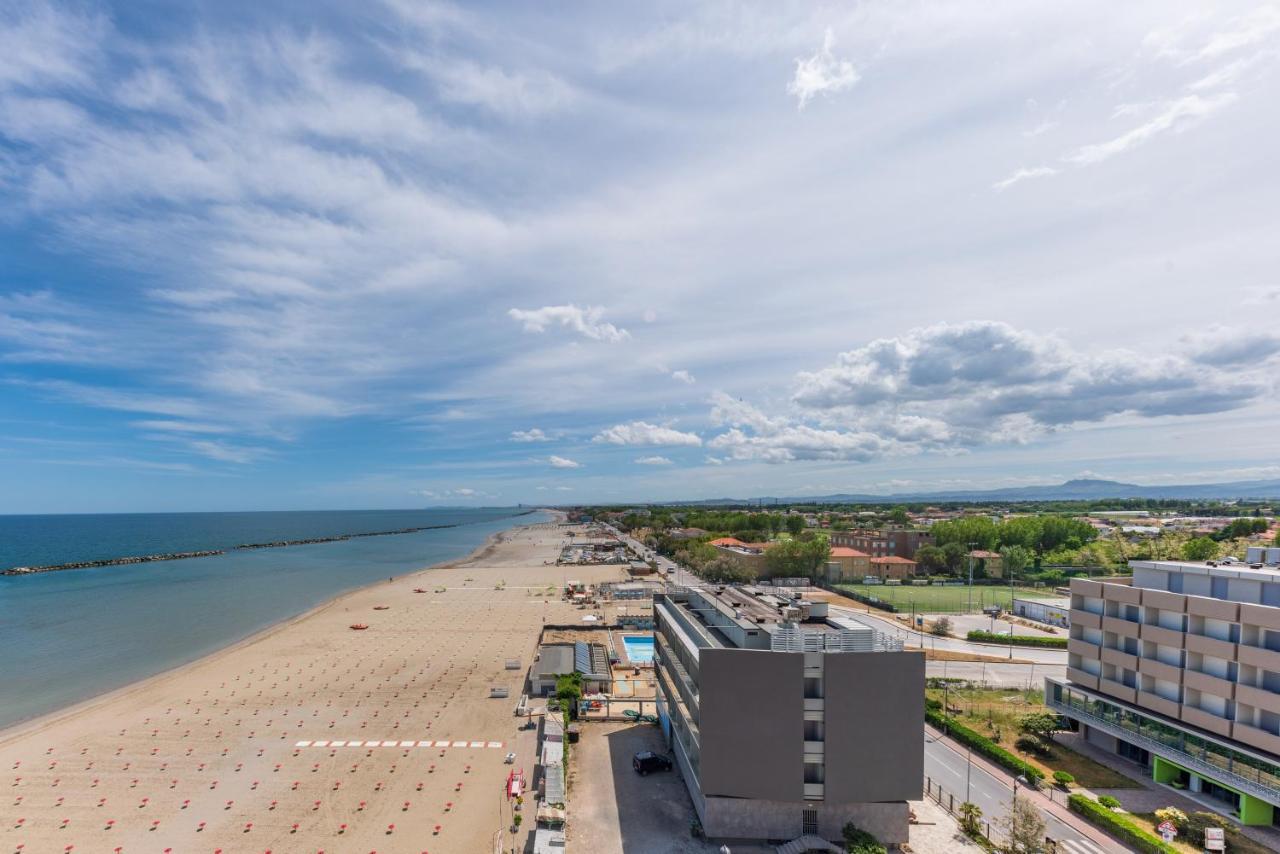 Hotel Majestic Bellaria-Igea Marina Bagian luar foto